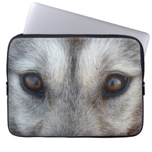 Wolf Pup Laptop Hoesje Siberian Wolf Pup Eyes Gift Sleeve