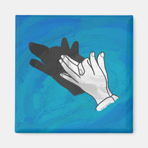 Wolf Shadow op Blue Magneet