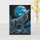 Wolf staande voor de volle maan verjaardag kaart (Gele Bloem)