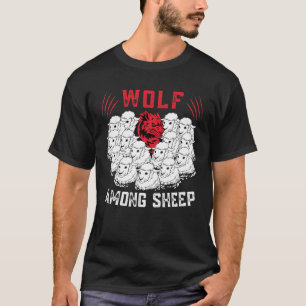 Wolf tussen schapen... ik ben geen van de Sheep Pa T-shirt