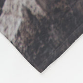 WOLF VERPAKKING OP ROCK FORMATIE FLEECE DEKEN (Hoek)