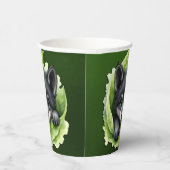 Wolfjong in het groen: papieren bekers (Rechts)