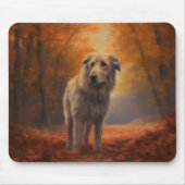 Wolfshond in herfstbladeren val inspireert muismat (Voorkant)