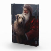 Wolfshond Met Sinterklaas Festieve Kerstmis Fotoblokken (Rechts)