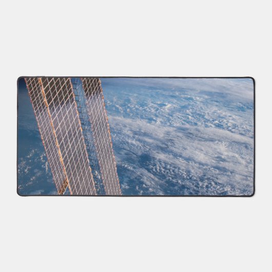 Wolk-bedekte Tasman en koraal Zeeen. Bureaumat (Voorkant)