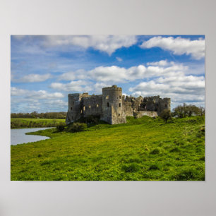 Wolken boven Carew Castle Poster