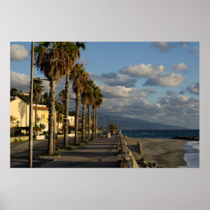 Wolken boven de kust poster