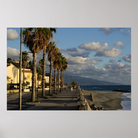 Wolken boven de kust poster (Voorkant)