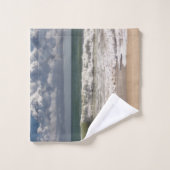 Wolken boven de oceaan en zandzuigers bad handdoek (Wasdoekje)