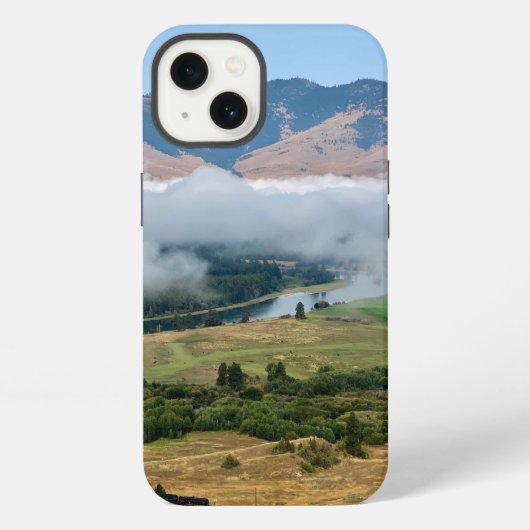Wolken boven iPhone-hoesjes voor de Flathead-rivie iPhone Hoesje (Achterkant)