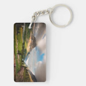 wolken die door de bergen kruipen sleutelhanger (achterkant)