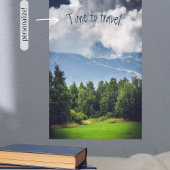 Wolken die over aanpasbare bergen drijven poster