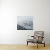 Wolken die over bergen stromen wandkleed (In Situ (horizontaal))