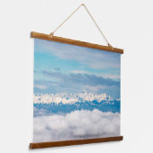 Wolken en besneeuwde berg Triglav Hangend Wandkleed (Gebogen)