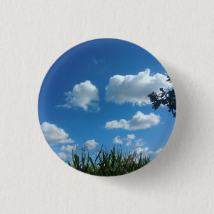 Wolken en blauwe hemel ronde button 3,2 cm
