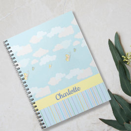 Wolken en vlinders pastel gepersonaliseerd notitieboek