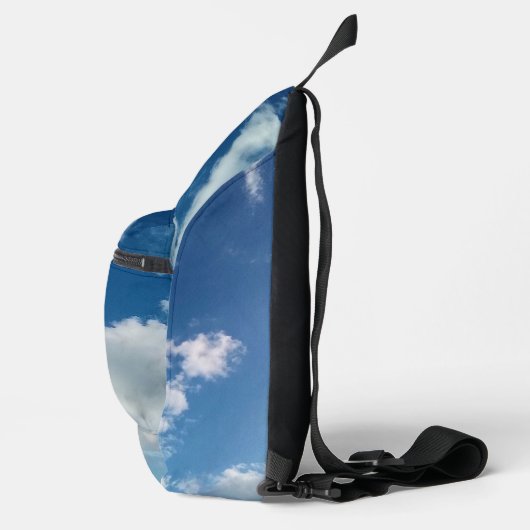 Wolken in de lucht sling bag (Rechts)