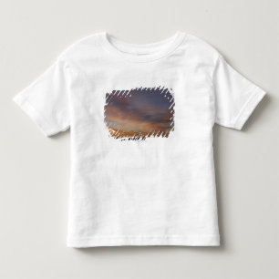 wolken in een Oranje hemel op zonsopgang Kinder Shirts