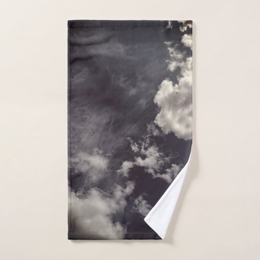 Wolken, op donkerblauwe achtergrond handdoek (Handdoek)