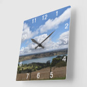 wolken over het Gnotuk-kamp in de klokklooster Vierkante Klok (Hoek)