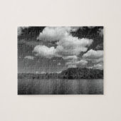 Wolken over het zwarte meer en de witte foto Puzzl Legpuzzel (Horizontaal)