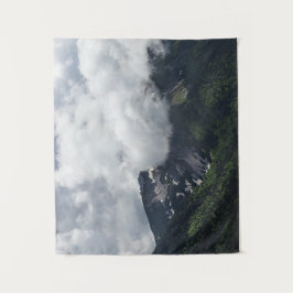 Wolken voor bergen wandkleed