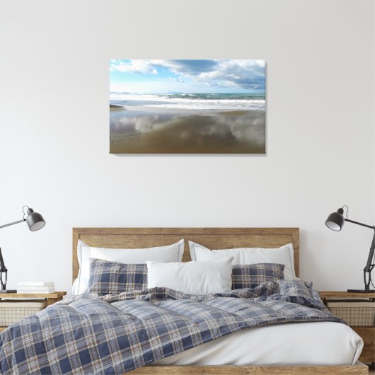 Wolken weerspiegeld in het water. Digitale kunst,  Canvas Afdruk (Insitu (Slaapkamer))