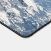 Wolkenformaties rond zonneschijn voor de Stille Oc Bureaumat (Hoek)