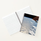 Wolkenformaties rond zonneschijn voor de Stille Oc Notitieboek (Binnen)