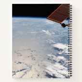 Wolkenformaties rond zonneschijn voor de Stille Oc Notitieboek (Achterkant)