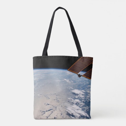 Wolkenformaties rond zonneschijn voor de Stille Oc Tote Bag (Achterkant)