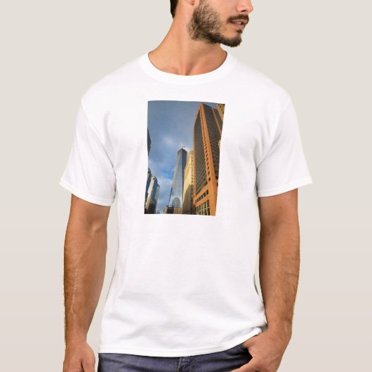Wolkenkrabberspiegelingen van New York T-shirt (Voorkant)