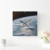 Wolkenlandschappen rond Sumatra, Indonesië. Vierkante Klok (Huis)