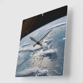 Wolkenlandschappen rond Sumatra, Indonesië. Vierkante Klok (Hoek)