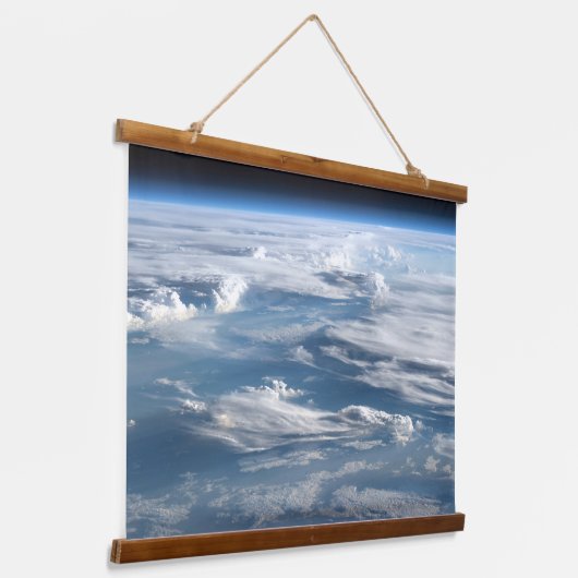 wolkenluchten boven sudan hangend wandkleed (Gebogen)