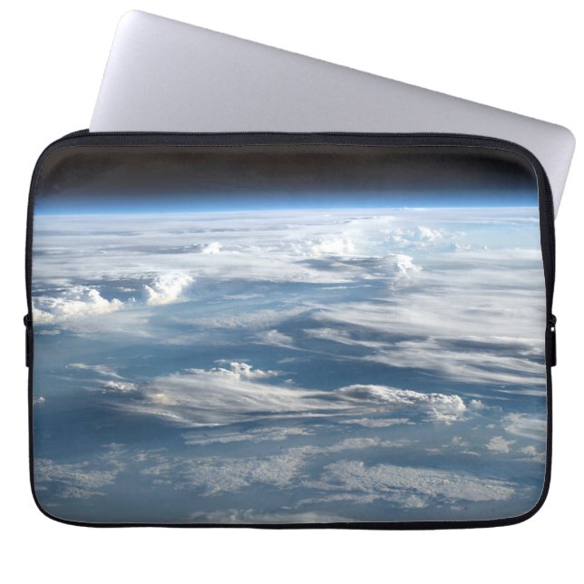 wolkenluchten boven sudan laptop sleeve (Voorkant)