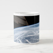 Wolkenpatronen ten zuiden van de Aleoeten. Grote Koffiekop (Voorkant)