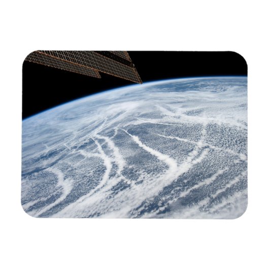 Wolkenpatronen ten zuiden van de Aleoeten. Magneet (Horizontaal)