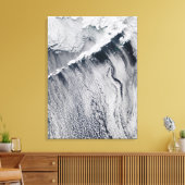 Wolkenpatronen zichtbaar op het eiland Aleutian Canvas Afdruk (Insitu (Woonkamer))