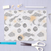 Wolkenplaneten schieten sterren in zwarte witte st tissuepapier (Craft)