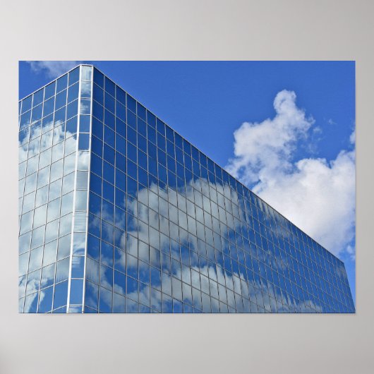 wolkenreflectie in glaswolkenkrabber poster (Voorkant)