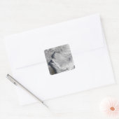 Wolkenstraten die boven het Zee van Japan liggen Vierkante Sticker (Envelop)
