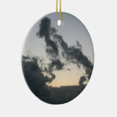 Wolkenvorming, hondenskelet? cartoon? keramisch ornament (Rechts)