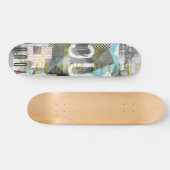 Wolkige mensen collage kunstwerk persoonlijk skateboard (Horizontaal)