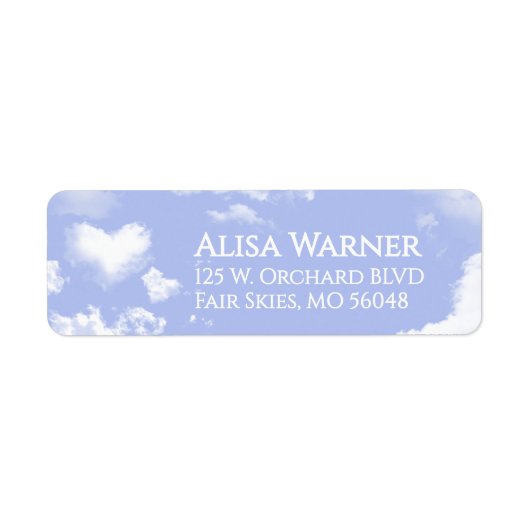Wolkjes in het hart en blauwe lucht retouradreslab etiket (Voorkant)