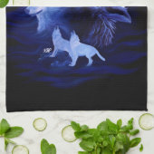 Wolven en Raven met volle maan Theedoek (Gevouwen)