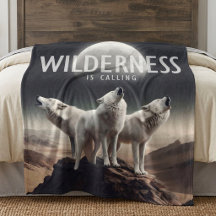 Wolven huilen bij vollemaan - de wildernis roept