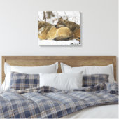 Wolven in de Bawarian Wood Canvas Afdruk (Insitu (Slaapkamer))