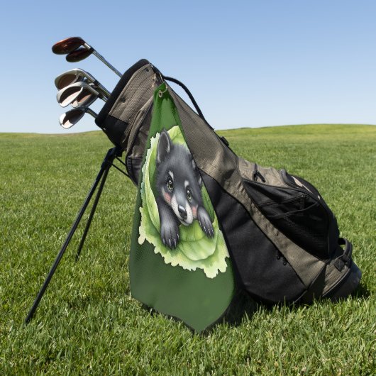 Wolvenwelp in het groen: golfhanddoek (Groen)
