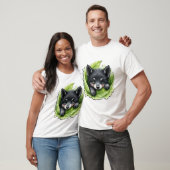 Wolvenwelp in het groen: t-shirt (Unisex)